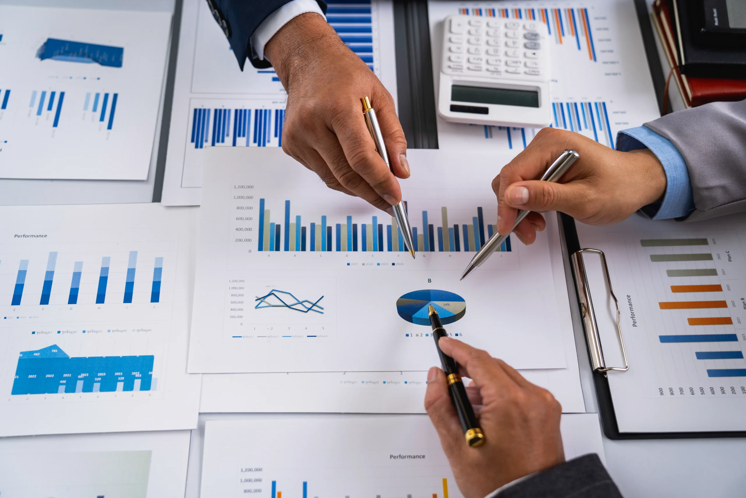 business-review-and-data-analysis-in-the-workplace-2026-01-08-02-27-26-utc